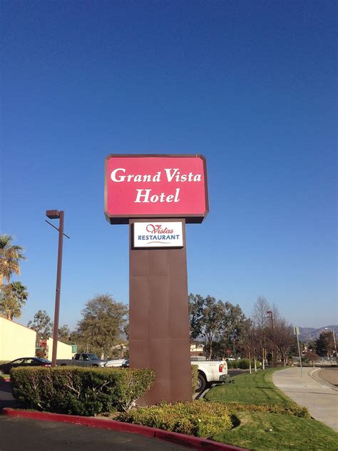 hotel in simi valley|Iba pa.